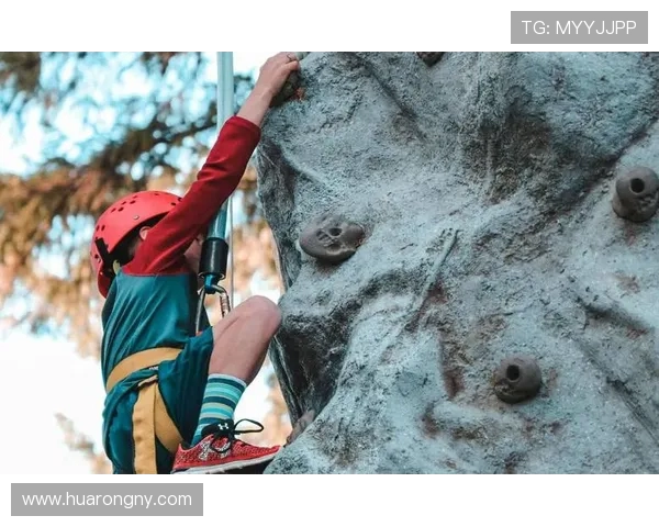 武汉攀岩队耐力之争引发热议攀岩运动的未来发展方向探讨